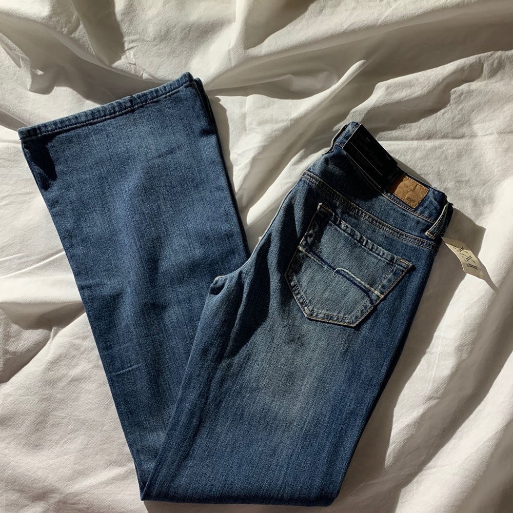 Forever 21 Size 27 Flare Jeans Inseam 32”